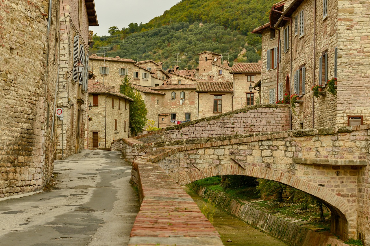 Borghi autentici vicino Roma, panorami sereni e architettura storica da scoprire lontano dalla folla.