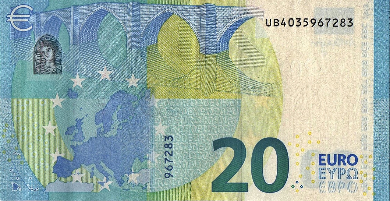 Banconote da 20 euro con simbolo speciale che indicano un valore elevato.