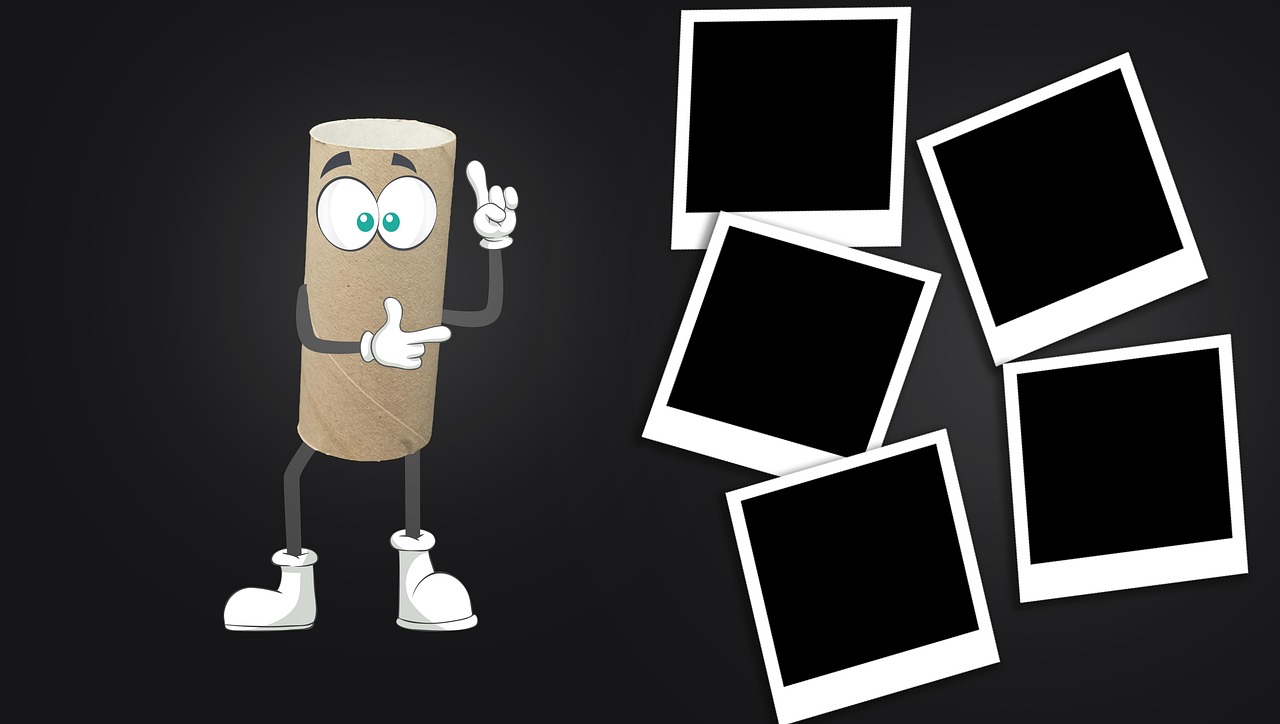 Rotolo di carta igienica vuoto trasformato in un originale portavaso decorato.